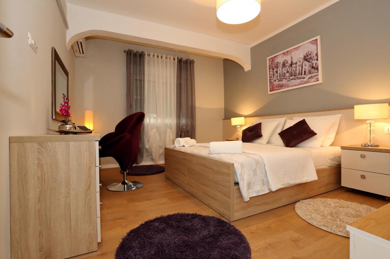 Luxury Maraschino Apartments Zara Esterno foto
