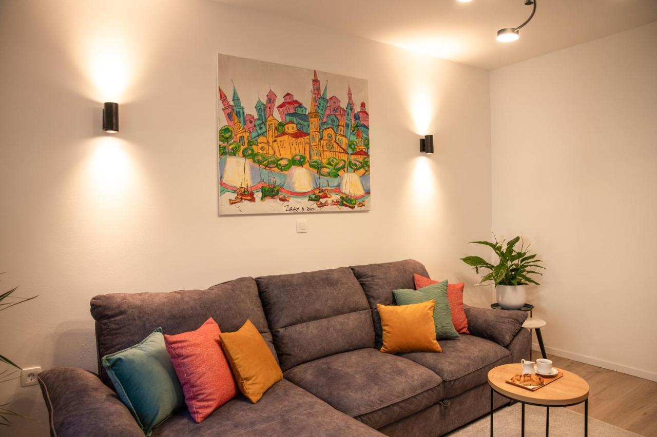 Luxury Maraschino Apartments Zara Esterno foto